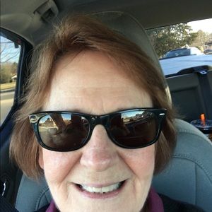 Meet your Posher, Sharon